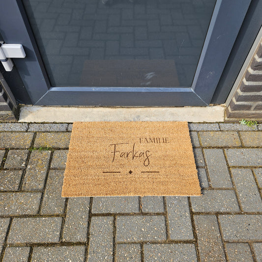 Doormat family with name